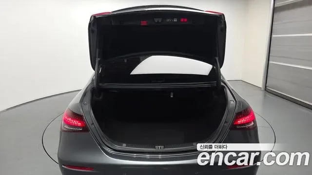Mercedes-Benz E-Class E350 4MATIC AMG Line, миниатюра 5