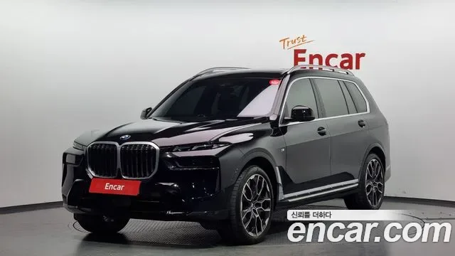 BMW X7 xDrive 40i M 7 мест