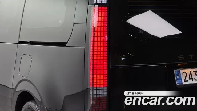 Hyundai Staria 4WD Lounge 9 мест Inspiration, миниатюра 2