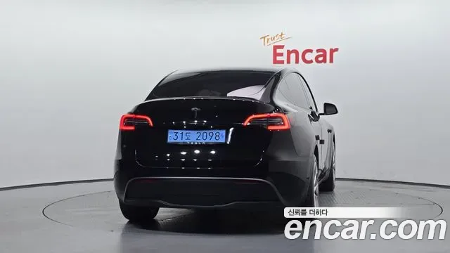 Tesla Y RWD, миниатюра 3