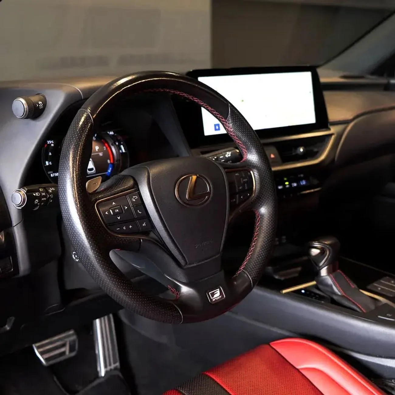 Lexus UX, миниатюра 8