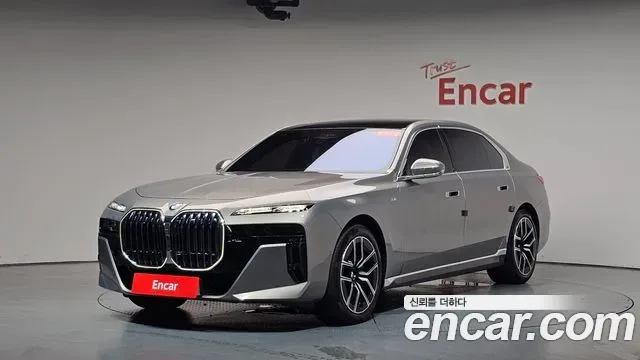 BMW 7 (G70) 740i xDrive M