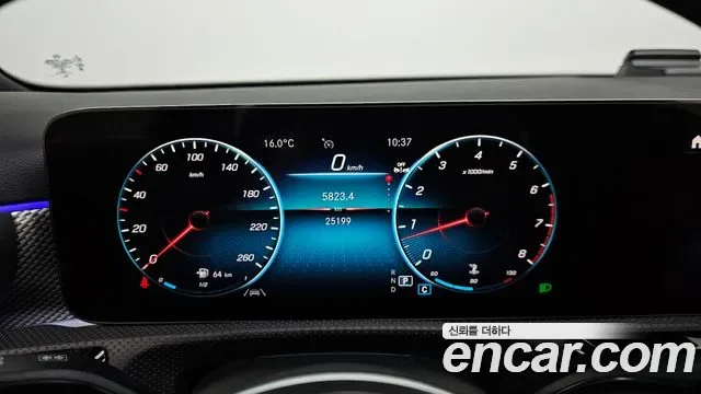 Mercedes-Benz A-Class A220, миниатюра 3
