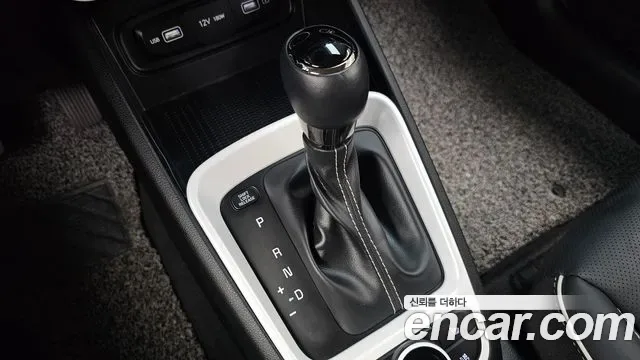 Hyundai Venue, миниатюра 4