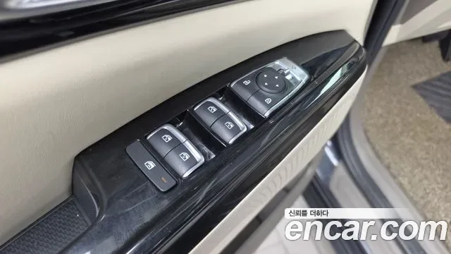 Kia Carnival дизель 7 мест, миниатюра 27