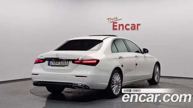 Mercedes-Benz E-Class E250, миниатюра 2