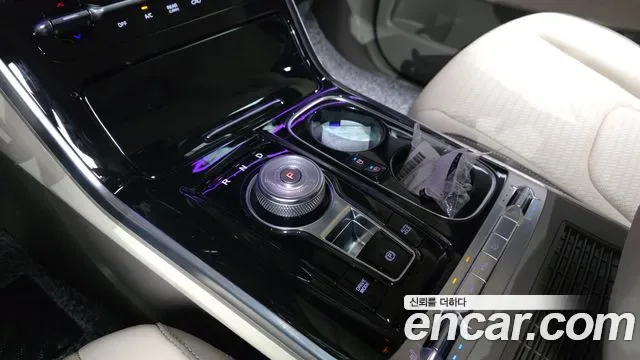 Kia Carnival бензин 4 мест Signature, миниатюра 16