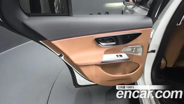 Mercedes-Benz E-Class E300 4MATIC, миниатюра 19