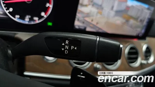 Mercedes-Benz E-Class E300 4MATIC, миниатюра 7