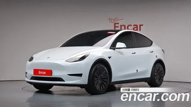 Tesla Y RWD