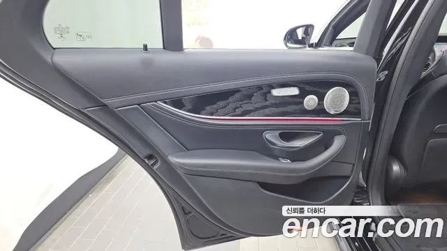 Mercedes-Benz E-Class E220d 4MATIC AMG Line, миниатюра 13
