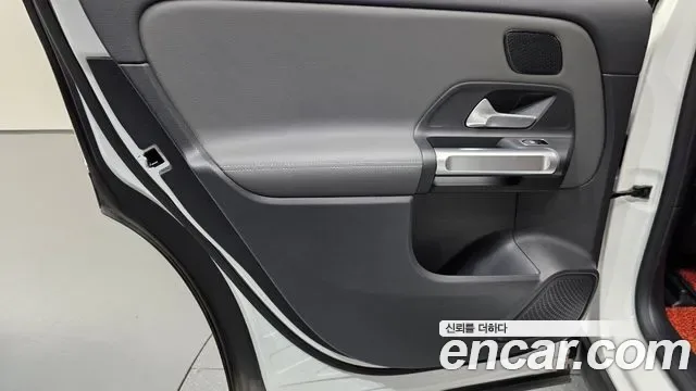 Mercedes-Benz EQB EQB300 4MATIC, миниатюра 3