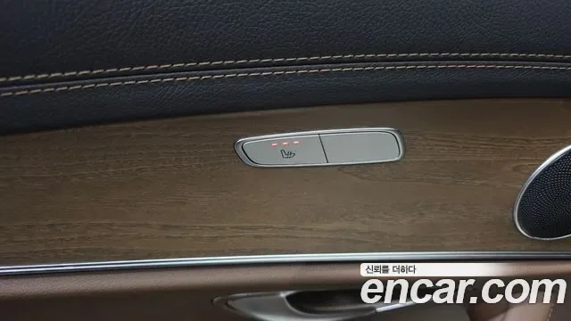 Mercedes-Benz E-Class E220d 4MATIC, миниатюра 13