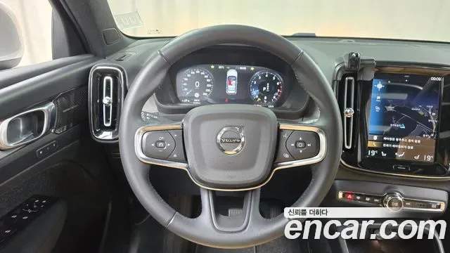 Volvo XC40 B4, миниатюра 4