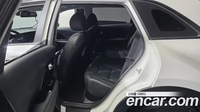 Kia Niro EV, миниатюра 11