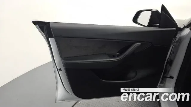 Tesla Y AWD, миниатюра 12