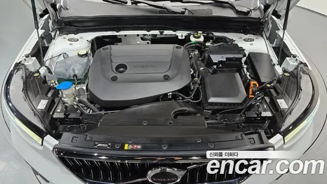 Volvo XC40 B4, миниатюра 3