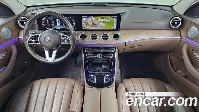 Mercedes-Benz E-Class E300 4MATIC, миниатюра 20