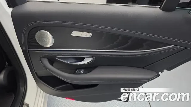 Mercedes-Benz E-Class E220d 4MATIC AMG Line, миниатюра 27