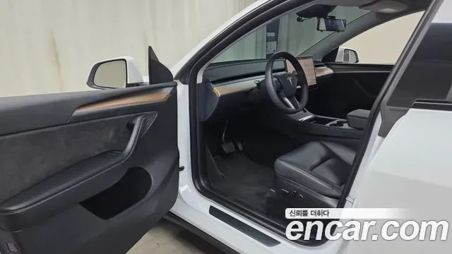 Tesla Y RWD, миниатюра 17