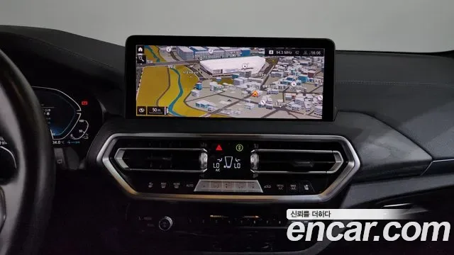 BMW X3 xDrive 30e M, миниатюра 10