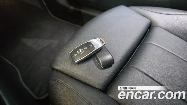 Mercedes-Benz A-Class A200d, миниатюра 3