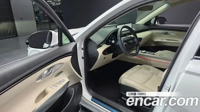 Genesis GV70 2.5T бензин 2WD ( ), миниатюра 13
