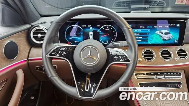 Mercedes-Benz E-Class E250, миниатюра 17
