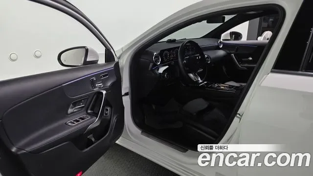 Mercedes-Benz A-Class A220, миниатюра 6