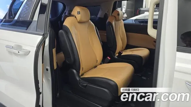 Kia Carnival дизель 9 мест, миниатюра 7