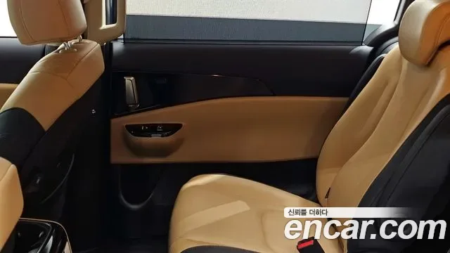 Kia Carnival бензин 9 мест, миниатюра 21