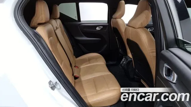 Volvo XC40 B4, миниатюра 20