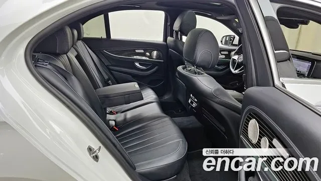 Mercedes-Benz E-Class E450 4MATIC, миниатюра 7