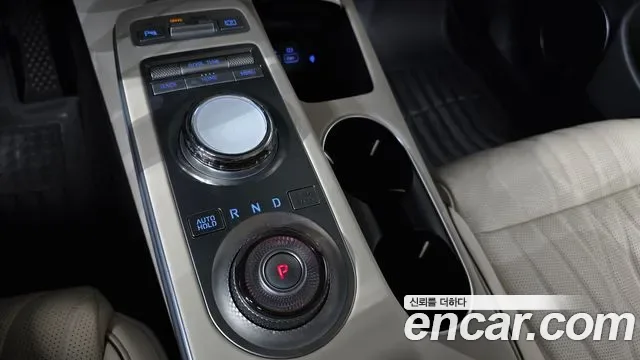 Genesis GV70 2.5T бензин AWD ( ), миниатюра 3