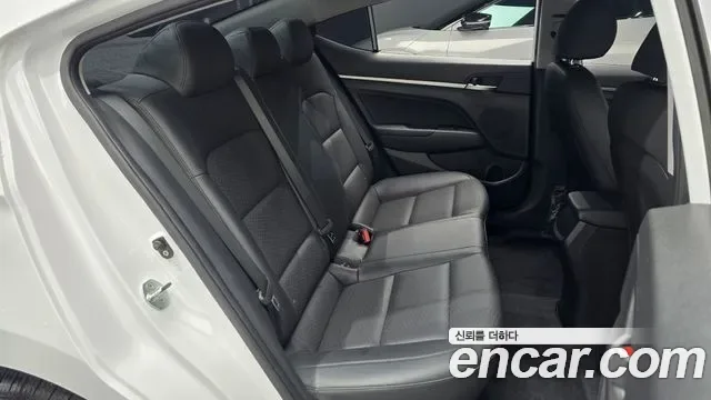 Hyundai Avante AD, миниатюра 13