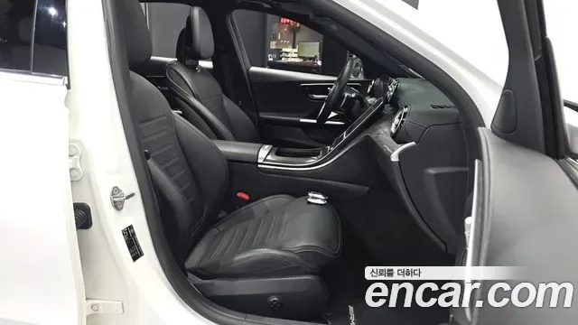 Mercedes-Benz C-Class C300 4MATIC AMG Line, миниатюра 17