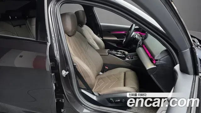 BMW 5 (G60) 520i M, миниатюра 17