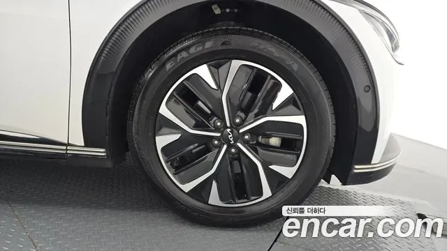 Kia EV6, миниатюра 11