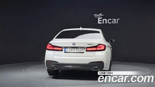 BMW 5 (G30) 520i M, миниатюра 21