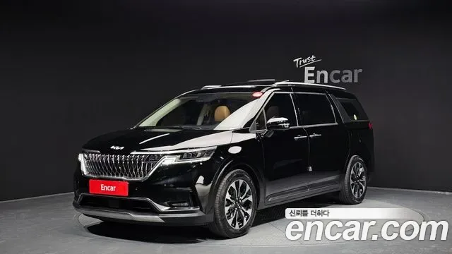 Kia Carnival дизель 9 мест Signature