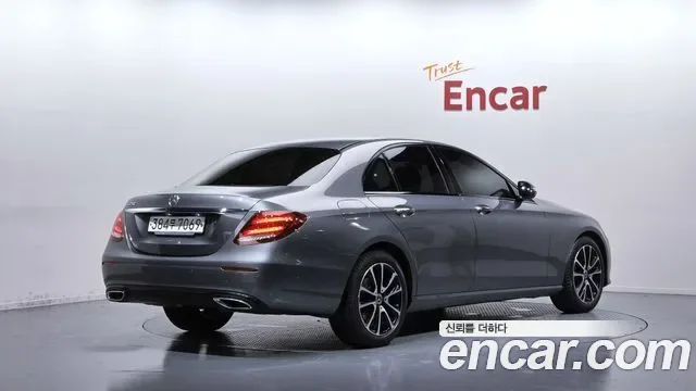 Mercedes-Benz E-Class E250, миниатюра 14