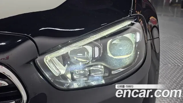 Mercedes-Benz E-Class E450 4MATIC, миниатюра 18