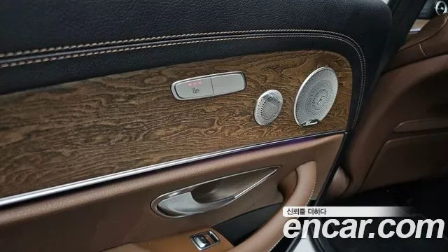 Mercedes-Benz E-Class E220d 4MATIC, миниатюра 27