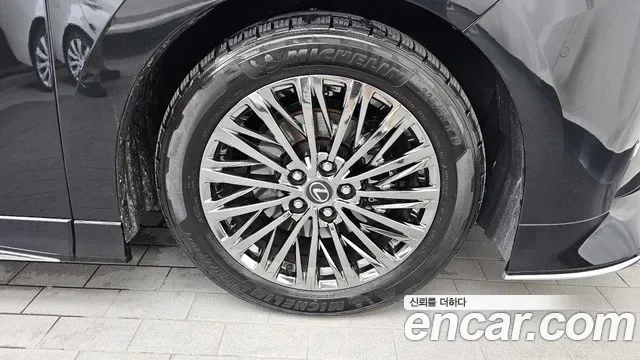 Lexus LM 500h, миниатюра 15