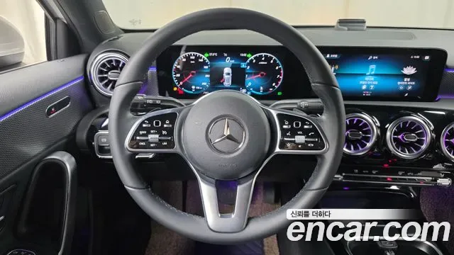 Mercedes-Benz A-Class A220, миниатюра 30