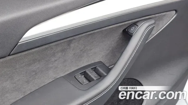 Tesla Y AWD, миниатюра 18