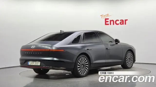 Hyundai Grandeur Calligraphy, миниатюра 6