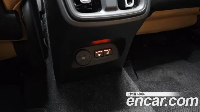 Volvo XC40 B4, миниатюра 10