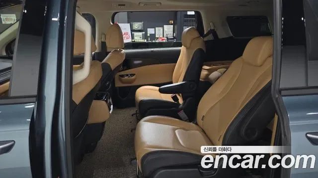 Kia Carnival дизель 9 мест Signature, миниатюра 3