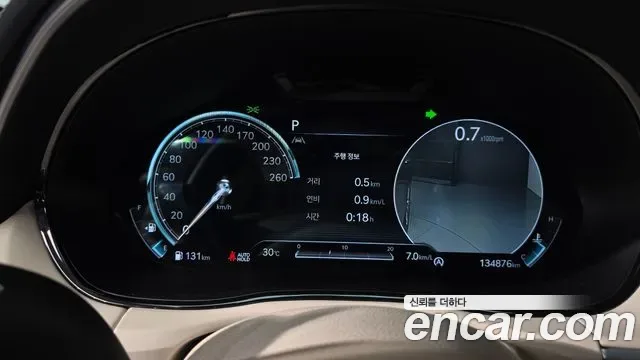 Genesis GV70 2.5T бензин AWD ( ), миниатюра 19